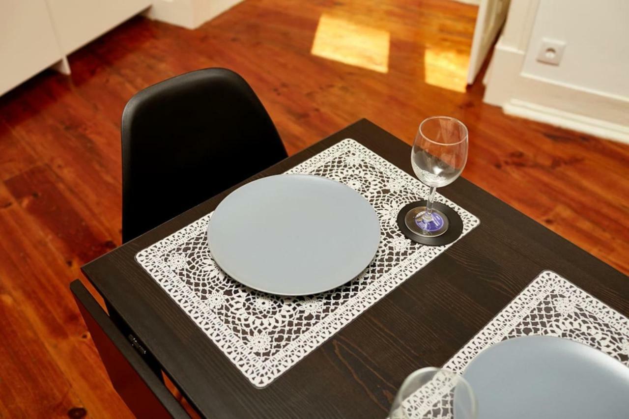 Charming One Bedroom Flat ลิสบอน ภายนอก รูปภาพ