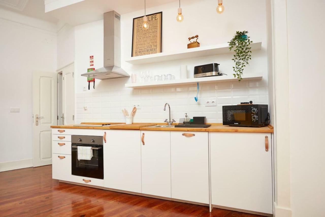 Charming One Bedroom Flat ลิสบอน ภายนอก รูปภาพ